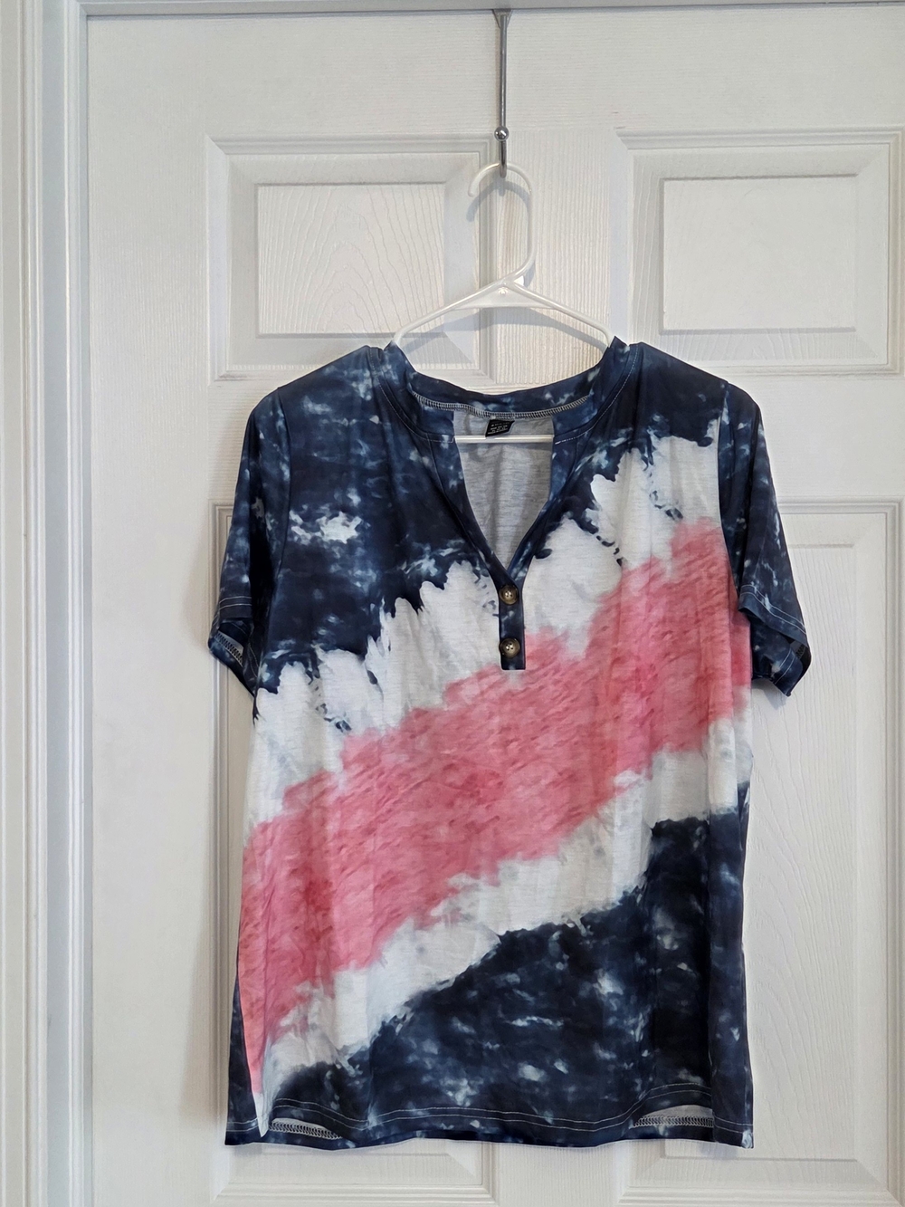SHEIN Navy and Pink Tie-Dye Henley Short Sleeve Top
